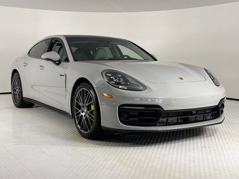Certified 2023 Porsche Panamera 4 Platinum Edition AWD/4WD image 9