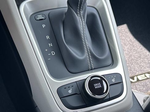 New 2026 Hyundai Venue SEL FWD image 26