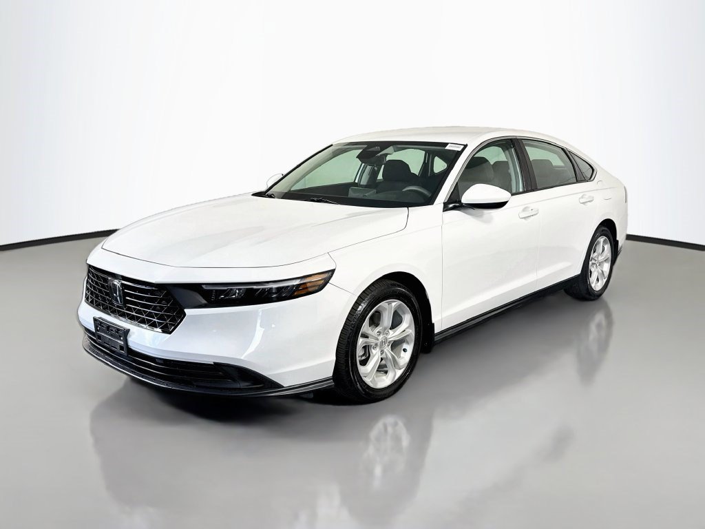 Used 2023 Honda Accord LX image 4