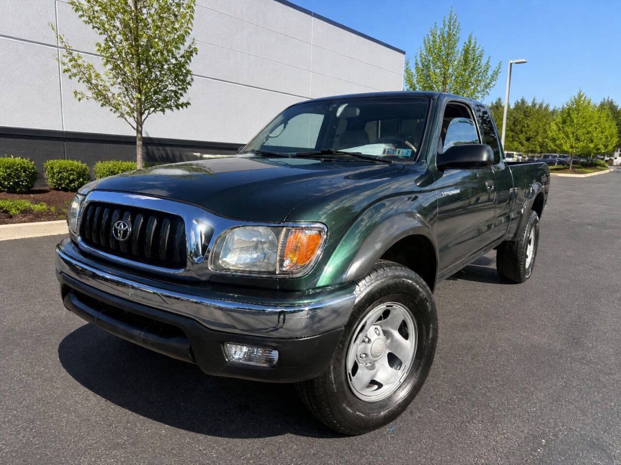 Used 2003 Toyota Tacoma 4x4 Xtracab w/ SR5 Pkg image 1