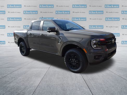 New 2025 Ford Ranger Lariat w/ Black Appearance Package image 3