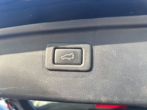 Used 2016 Subaru Outback 2.5i Limited image 8