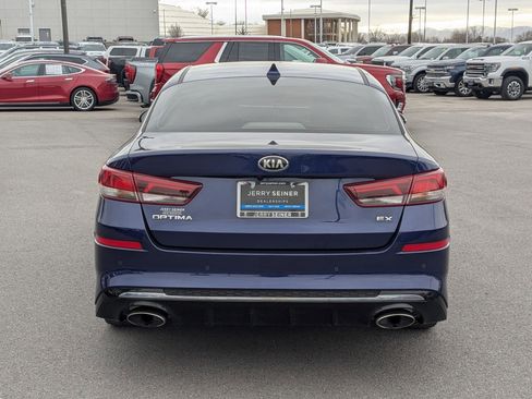 Used 2019 Kia Optima EX image 4