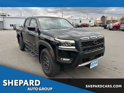 Used 2025 Nissan Frontier PRO-4X image 1