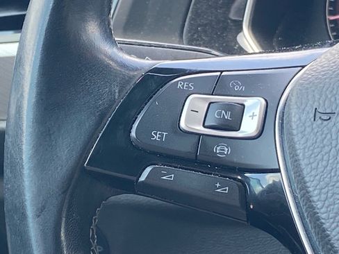 Used 2019 Volkswagen Jetta R-Line FWD image 7