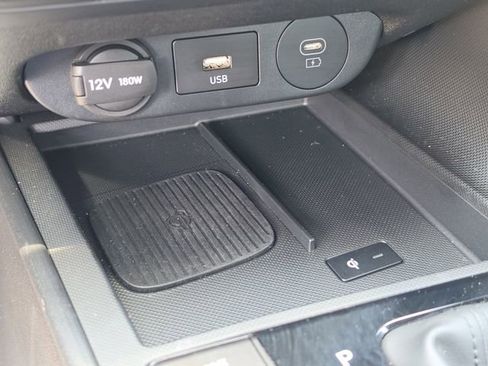 Used 2025 Hyundai Elantra Sport FWD image 24