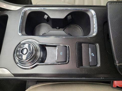 Used 2018 Ford Fusion S image 26