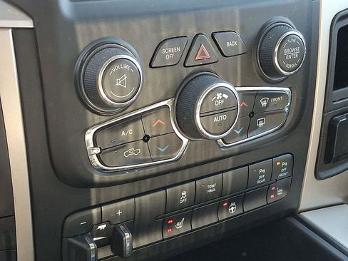 Used 2015 RAM 1500 Big Horn image 16