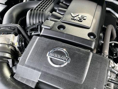 Used 2012 Nissan Frontier SV w/ Sport Appearance Pkg AWD/4WD image 29