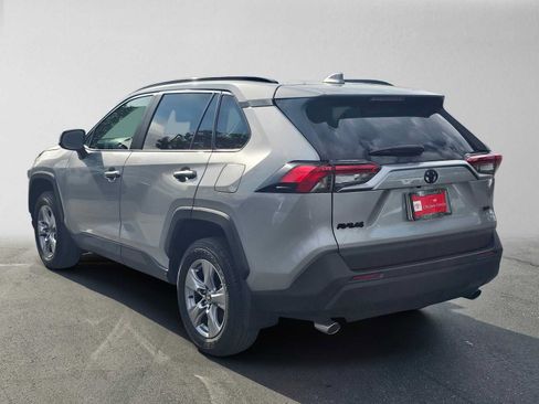 Certified 2025 Toyota RAV4 XLE FWD image 5