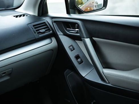 Used 2014 Subaru Forester 2.5i Touring image 30