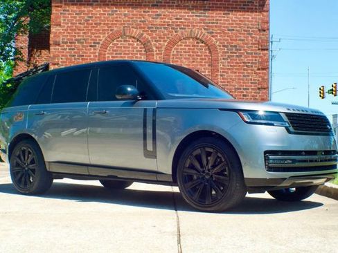 Used 2023 Land Rover Range Rover Long Wheelbase Autobiography AWD/4WD image 3