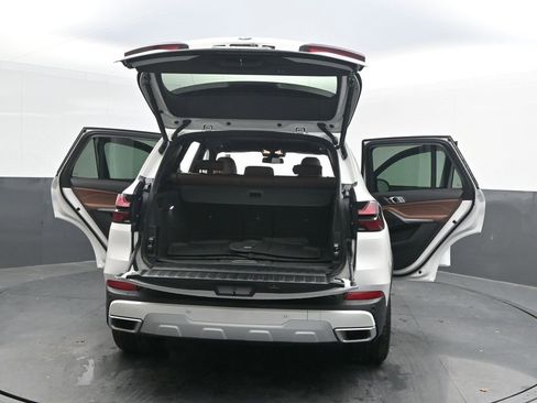 Certified 2025 BMW X5 sDrive40i w/ Parking Assistance Package image 53