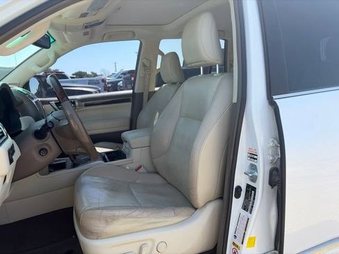 Used 2017 Lexus GX 460 Premium AWD/4WD image 10