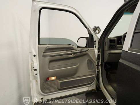 Used 2000 Ford Excursion XLT image 38