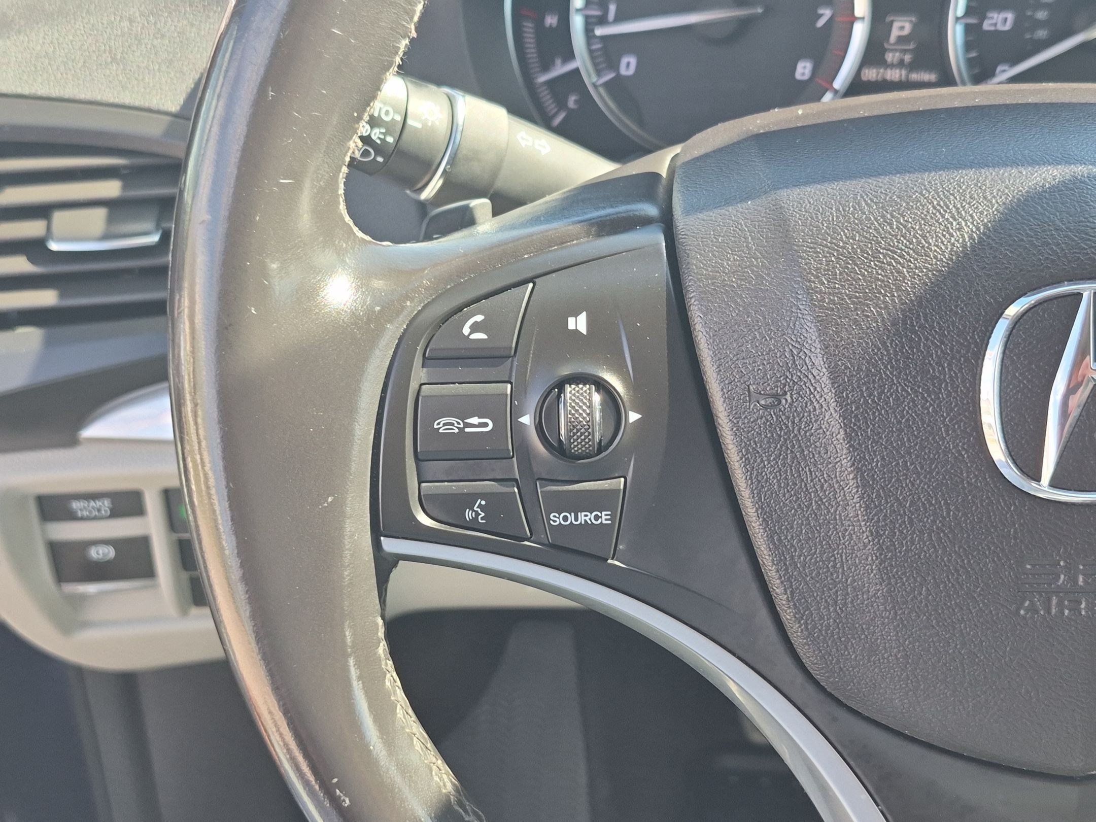 Used 2018 Acura MDX w/ Technology Package AWD/4WD image 18