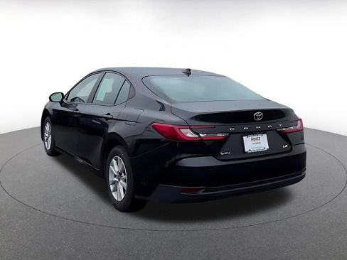 Used 2025 Toyota Camry LE image 12