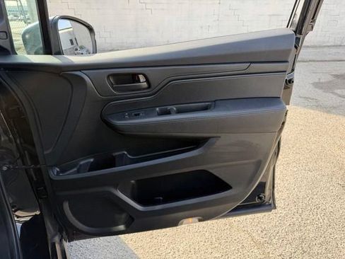 Used 2023 Honda Odyssey EX-L image 14