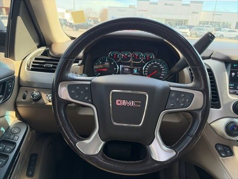 Used 2018 GMC Yukon XL SLT w/ Open Road Package image 16