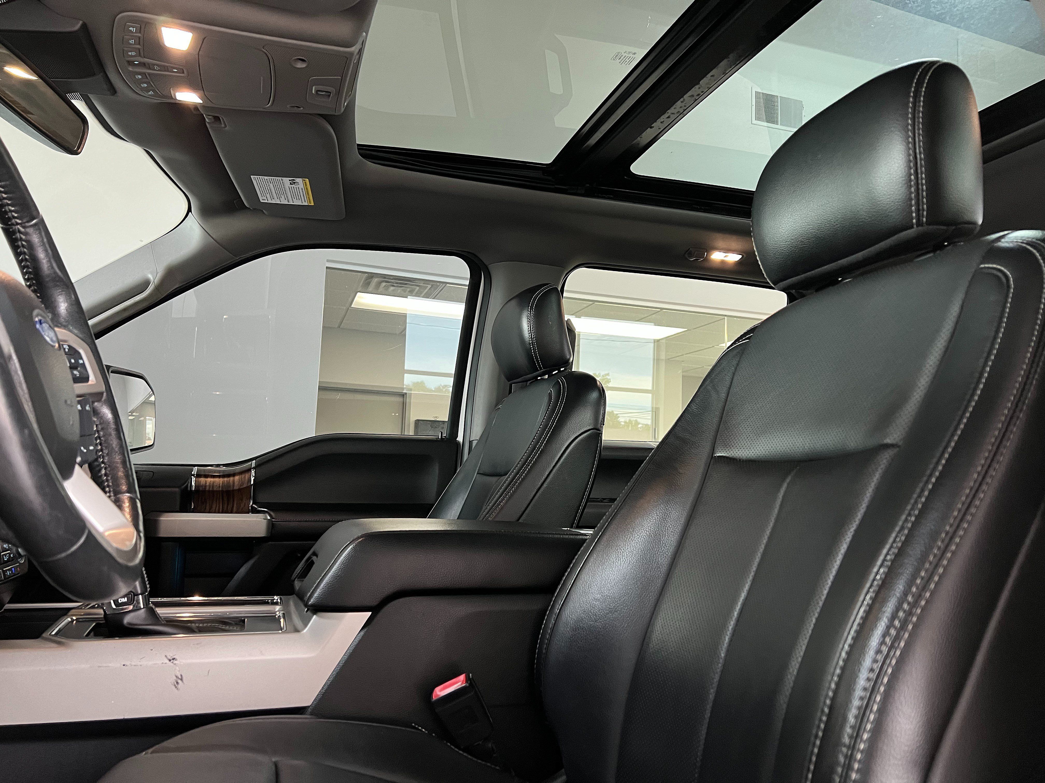 Used 2018 Ford F150 Lariat w/ Equipment Group 502A Luxury AWD/4WD image 11