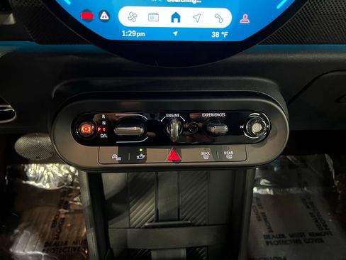 Certified 2025 MINI Cooper S image 18