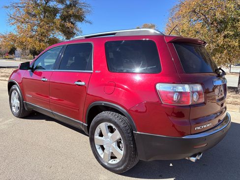 Used 2008 GMC Acadia SLT w/ Luxury Package image 2