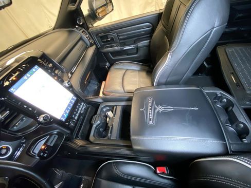 Certified 2022 RAM 3500 Limited image 23