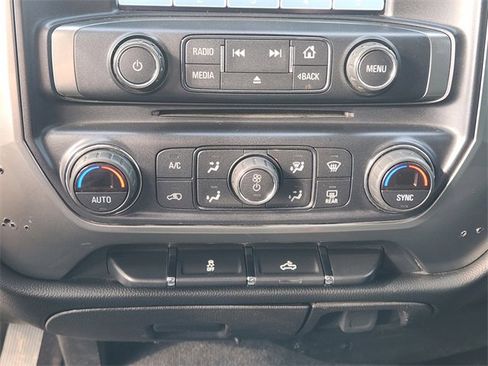 Used 2018 Chevrolet Silverado 1500 LT w/ Texas Edition image 20