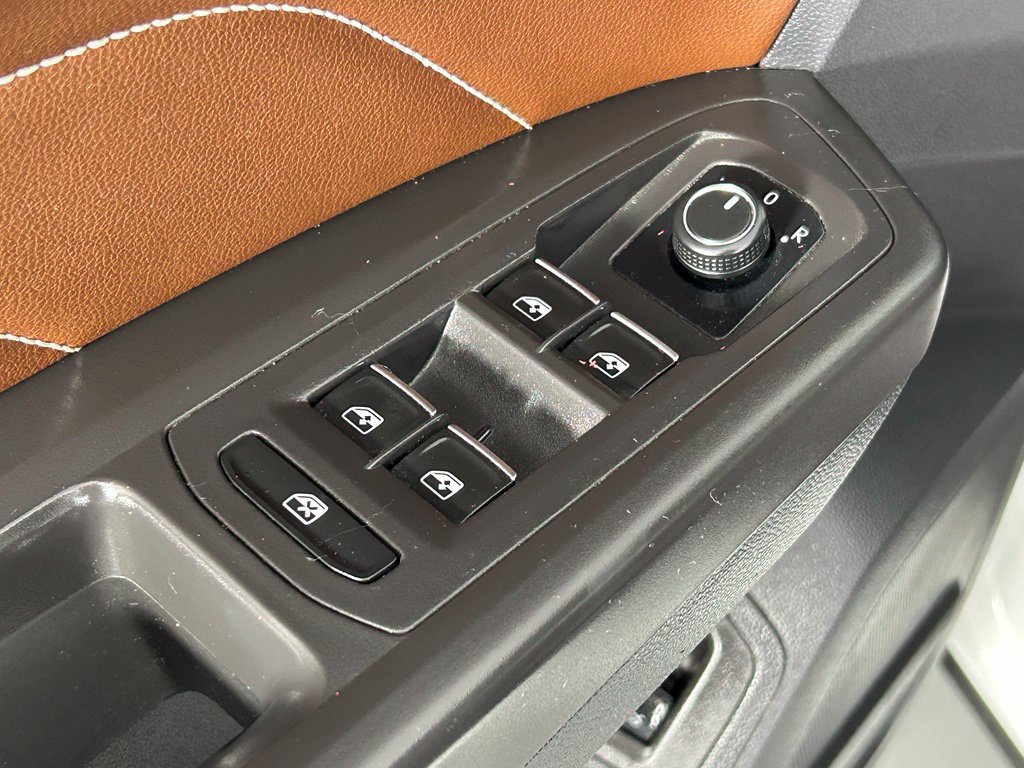 Used 2023 Volkswagen Atlas SE w/ Panoramic Sunroof Package AWD/4WD image 36