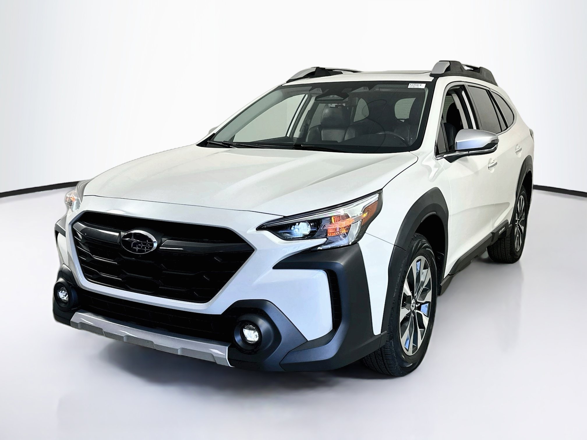 Used 2024 Subaru Outback Touring XT AWD/4WD image 1