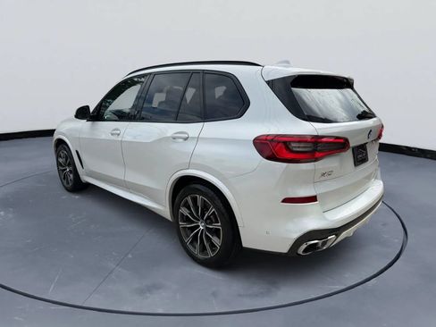 Used 2019 BMW X5 xDrive40i w/ M Sport Package AWD/4WD image 4