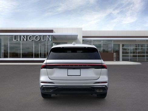 New 2025 Lincoln Nautilus Premier w/ Equipment Group 102A image 5
