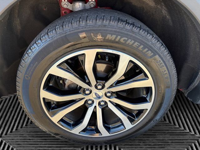 Used 2025 Ford Explorer ST-Line AWD/4WD image 14