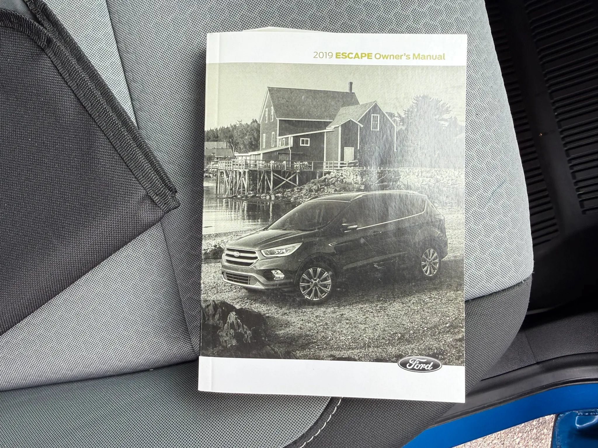 Used 2019 Ford Escape SE FWD image 31