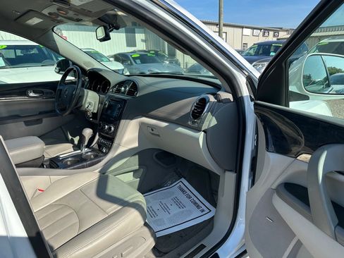 Used 2016 Buick Enclave Leather w/ Trailering Package FWD image 12
