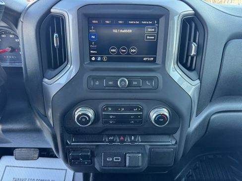 Used 2021 GMC Sierra 2500 4x4 Crew Cab w/ Convenience Package image 14