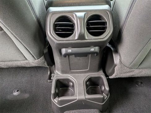 Certified 2022 Jeep Wrangler Unlimited Sport image 22