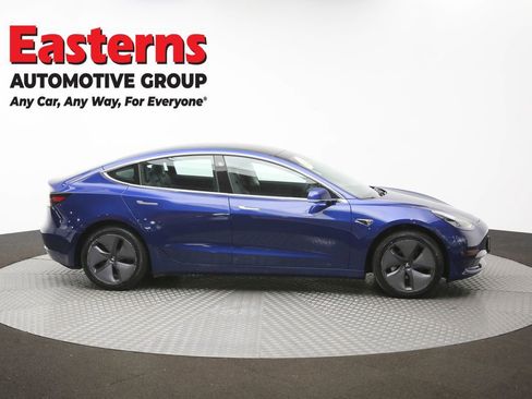 Used 2019 Tesla Model 3 Standard Range image 40
