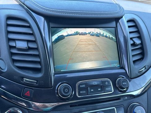 Used 2019 Chevrolet Impala Premier FWD image 13