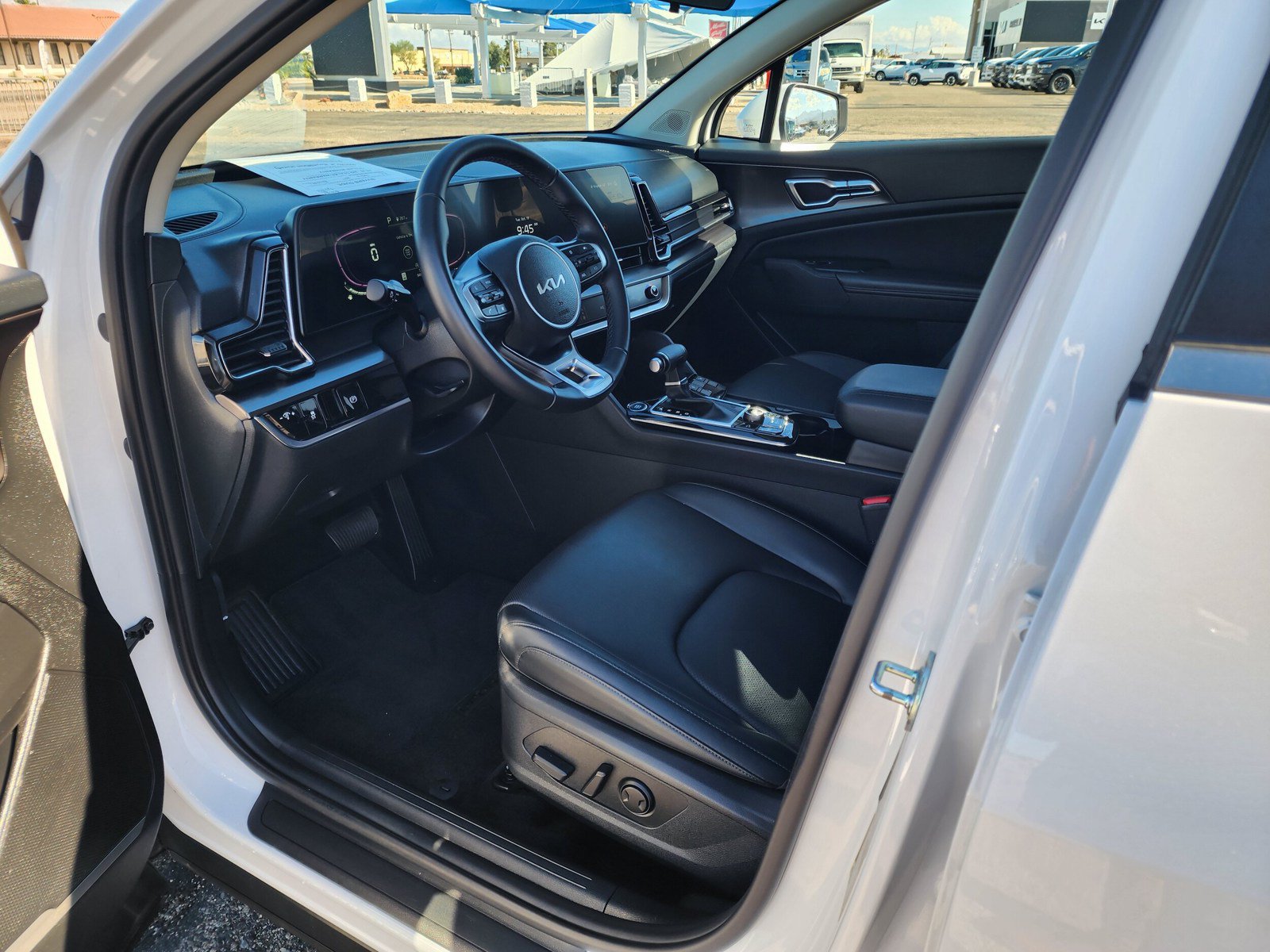 Used 2024 Kia Sportage EX FWD image 15
