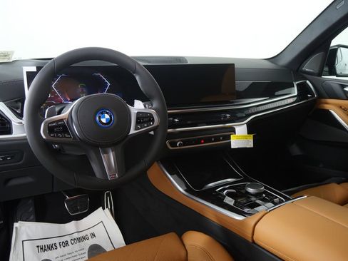 New 2026 BMW X5 xDrive50e w/ M Sport Package AWD/4WD image 18