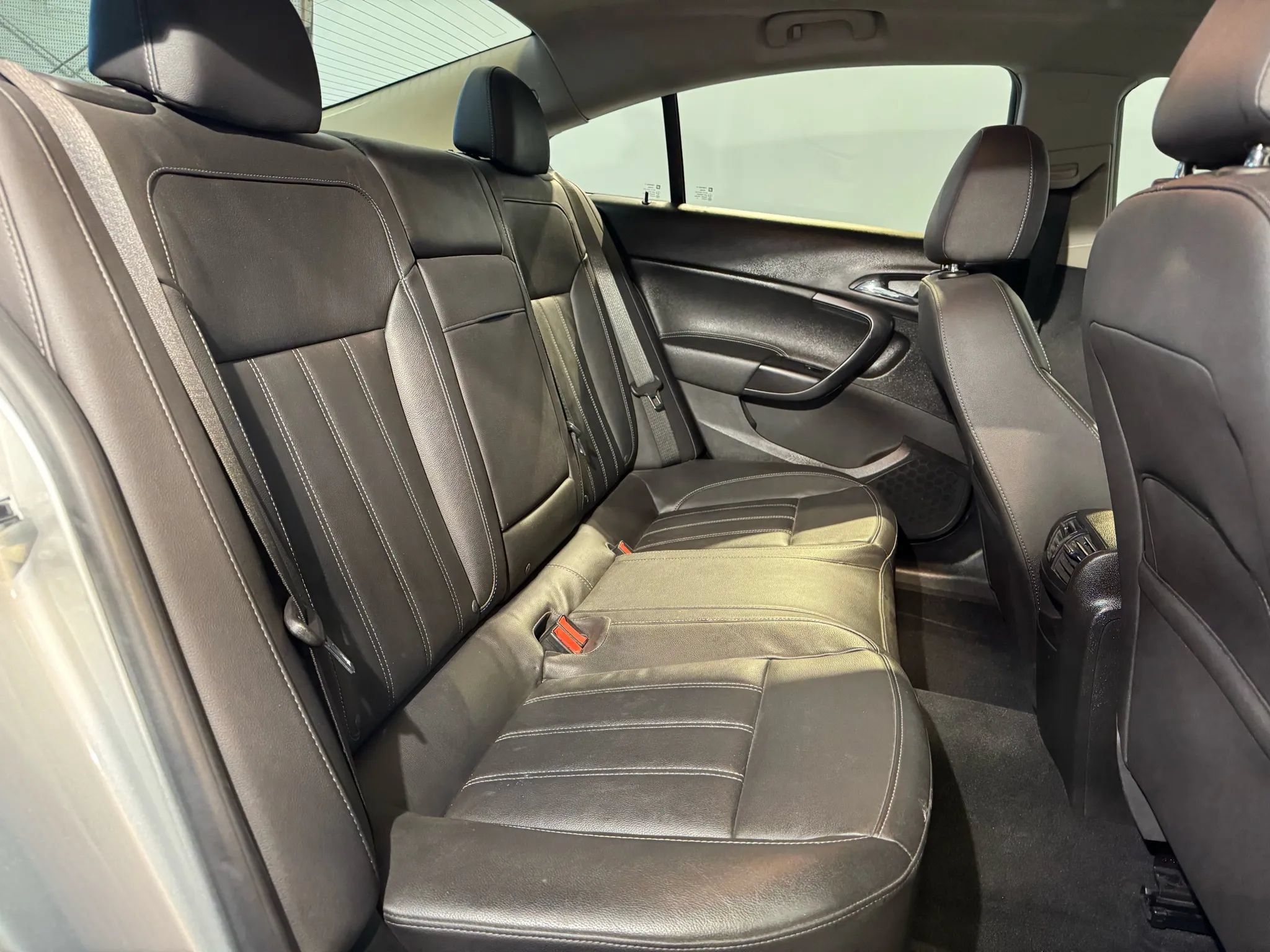 Used 2011 Buick Regal CXL FWD image 20