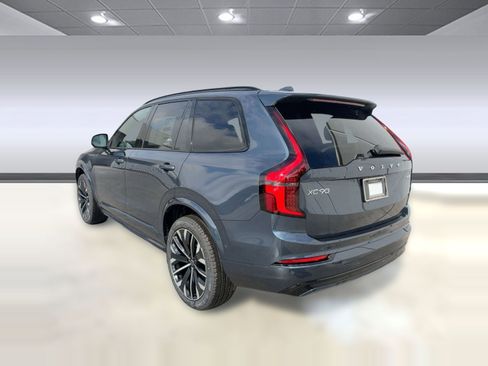 New 2026 Volvo XC90 T8 Ultra w/ Protection Package AWD/4WD image 3