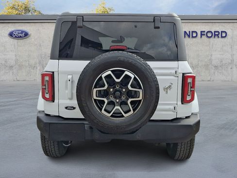 Used 2025 Ford Bronco Outer Banks AWD/4WD image 5