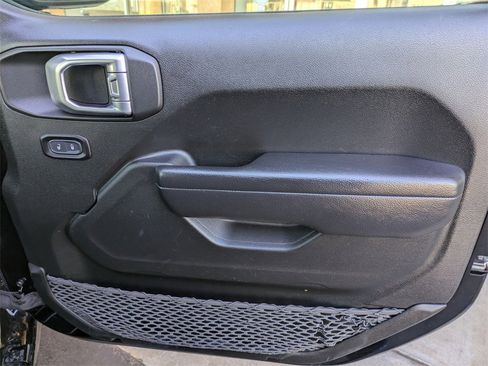 Used 2024 Jeep Wrangler Sport S image 34