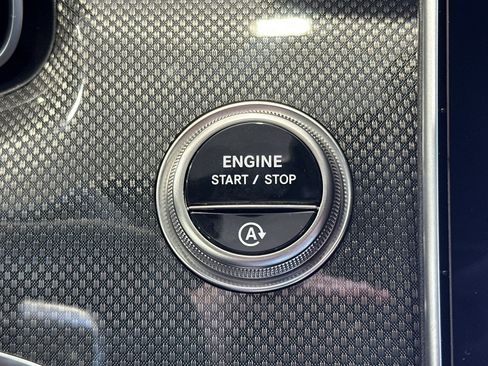 New 2025 Mercedes-Benz C 300 Sedan image 22