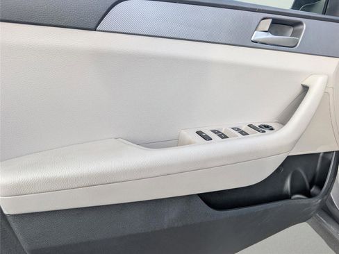 Used 2018 Hyundai Sonata ECO image 8