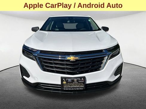 Used 2022 Chevrolet Equinox LS w/ LS Convenience Package AWD/4WD image 4