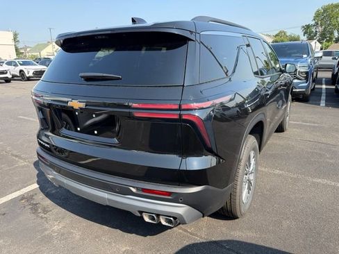 New 2026 Chevrolet Traverse LT w/ Driver Confidence Package FWD image 8