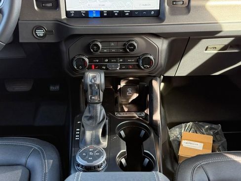 New 2025 Ford Bronco Big Bend w/ Black Diamond Package image 9